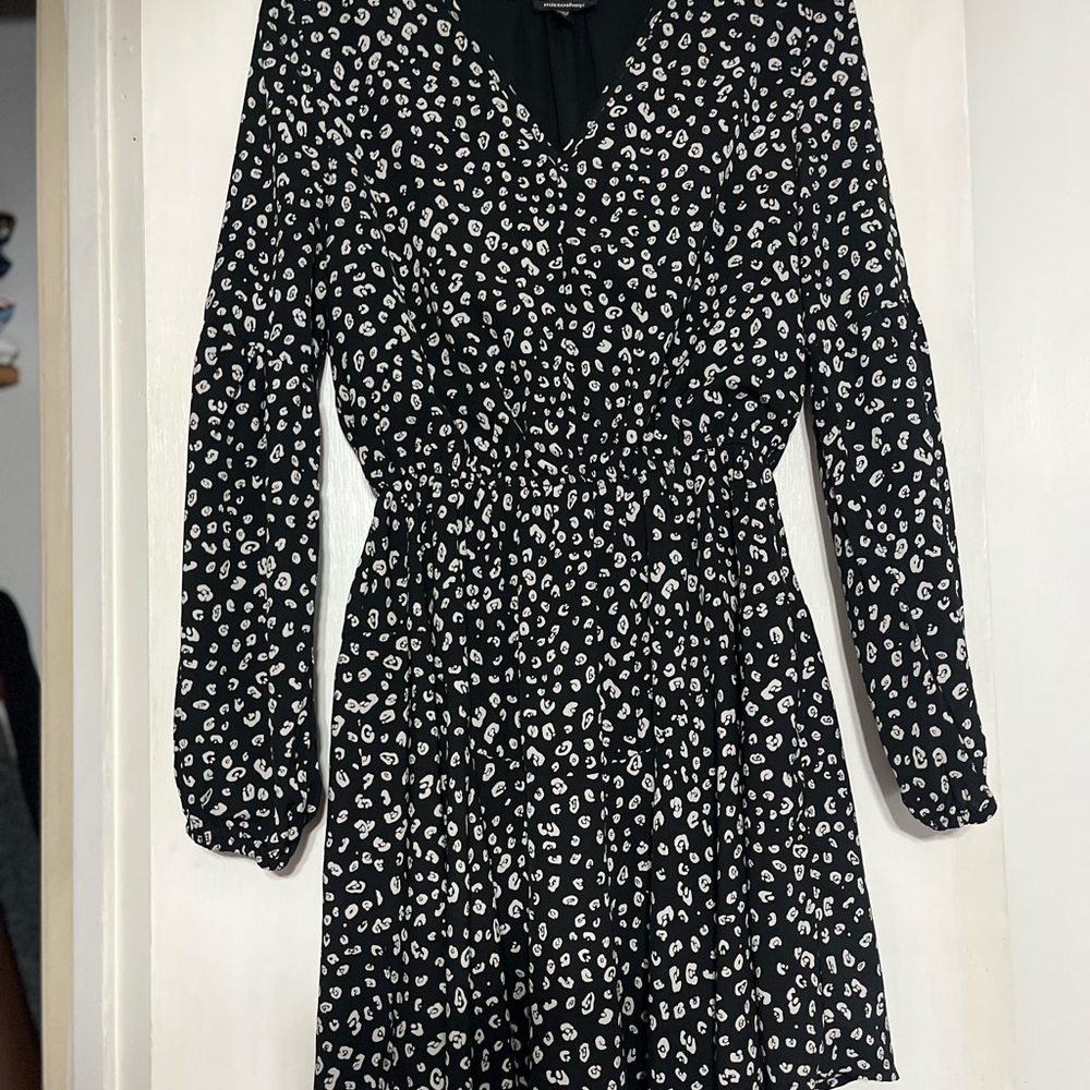 Mittoshop Monochrome Patterned Long Sleeve Dress